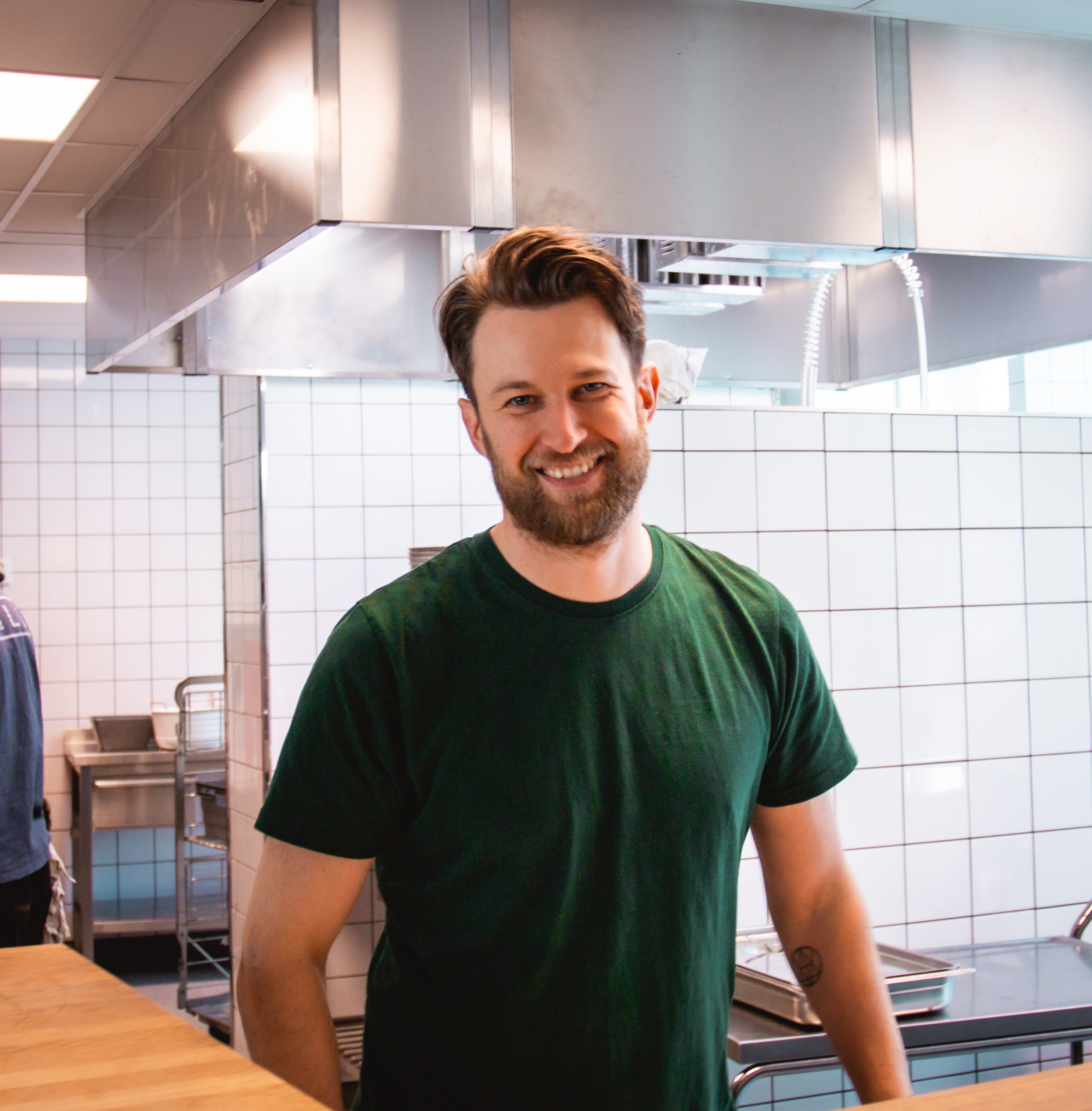 Erik Andersson, kock och restaurangägare på restaurang SPILL.   Foto: Blinka Blå